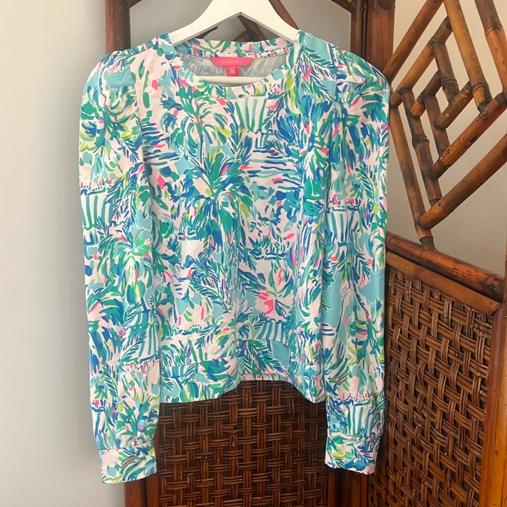 LILLY PULITZER Jansen Sweatshirt :: Blue Ibiza Cabana Cocktail Print :: Size XS